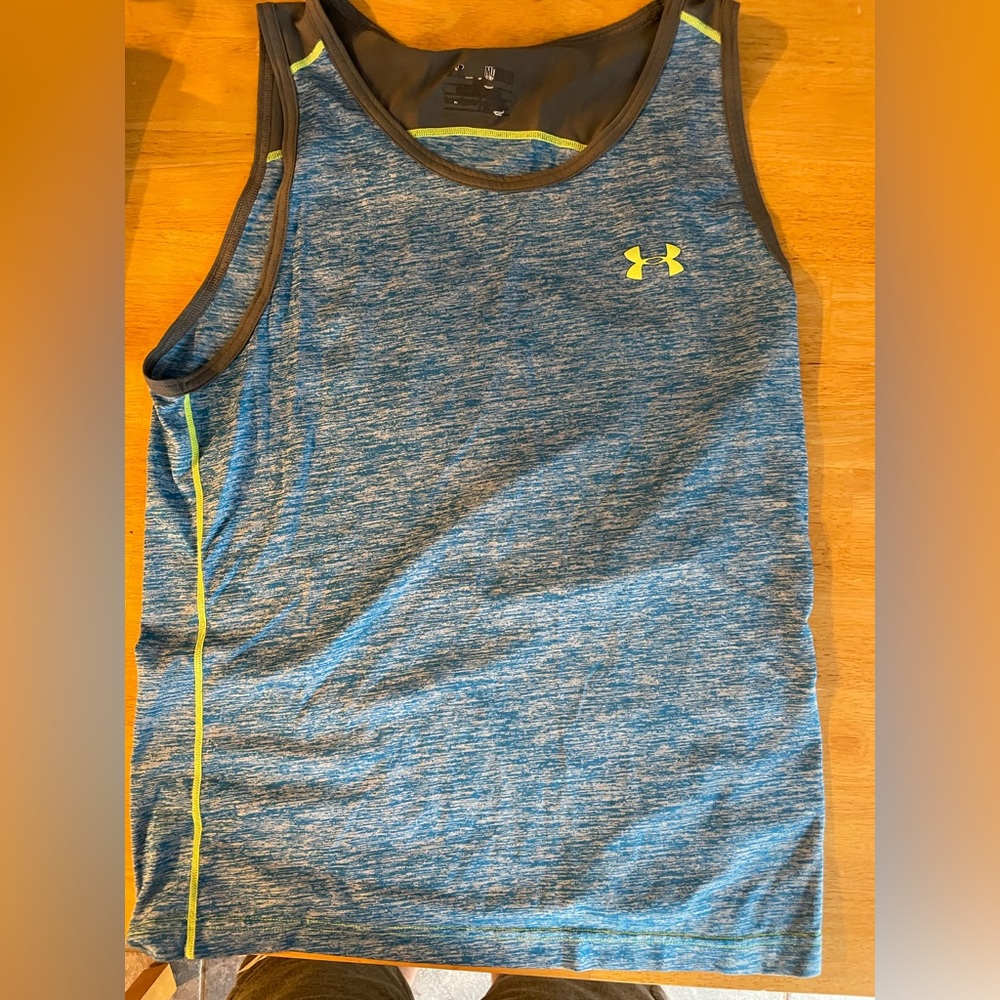 Men’s Under Armour Tank Top. Size M
